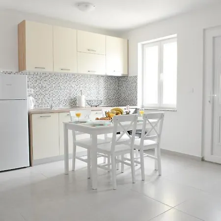 Sandy Beach Apartments Ljubac  Exterior photo