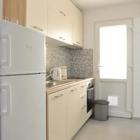 Sandy Beach Apartments Ljubac  Exterior photo