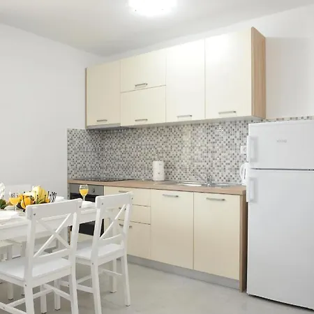 Sandy Beach Apartments Ljubac  Exterior photo